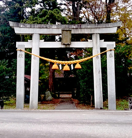 八川神社